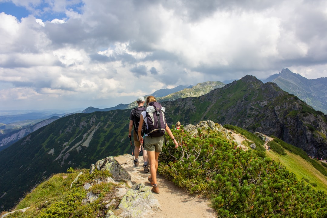 Unlocking the Secrets of Budget-Friendly Hiking Adventures